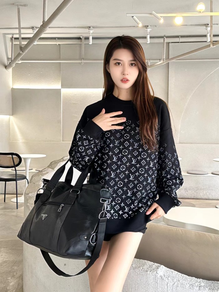 Clothes Louis Vuitton 1108