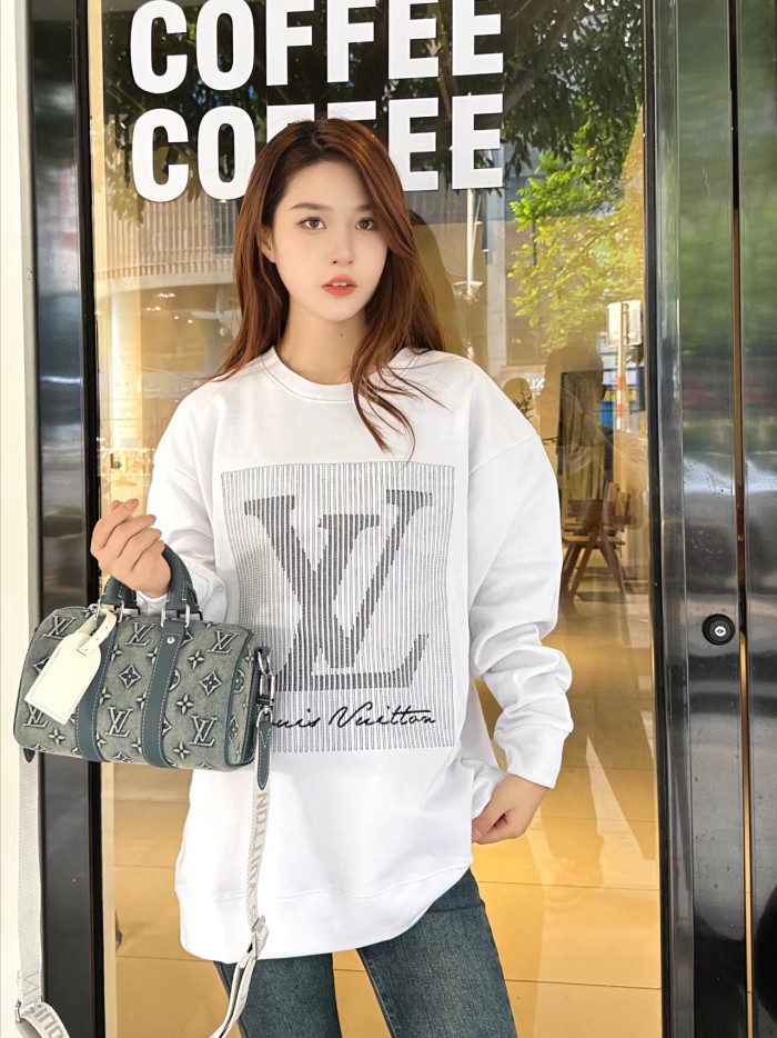 Clothes Louis Vuitton 1111