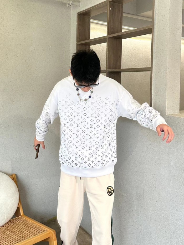 Clothes Louis Vuitton 1109