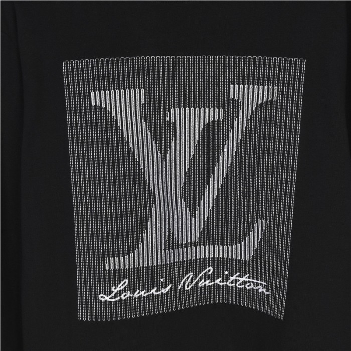 Clothes Louis Vuitton 1110