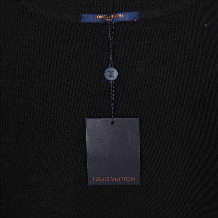 Clothes Louis Vuitton 1110