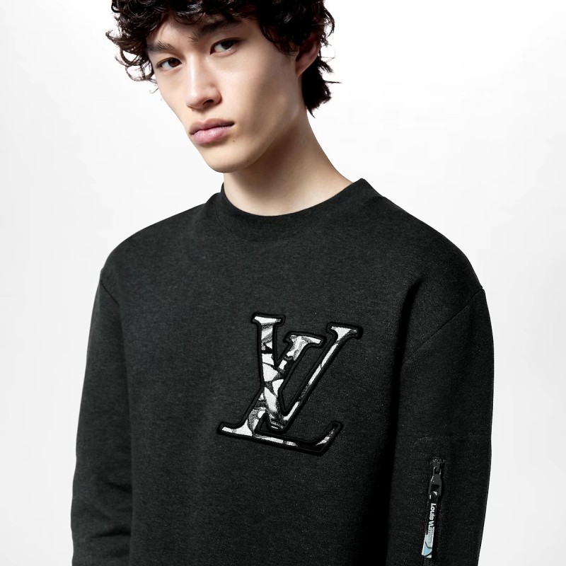 Clothes Louis Vuitton 1105