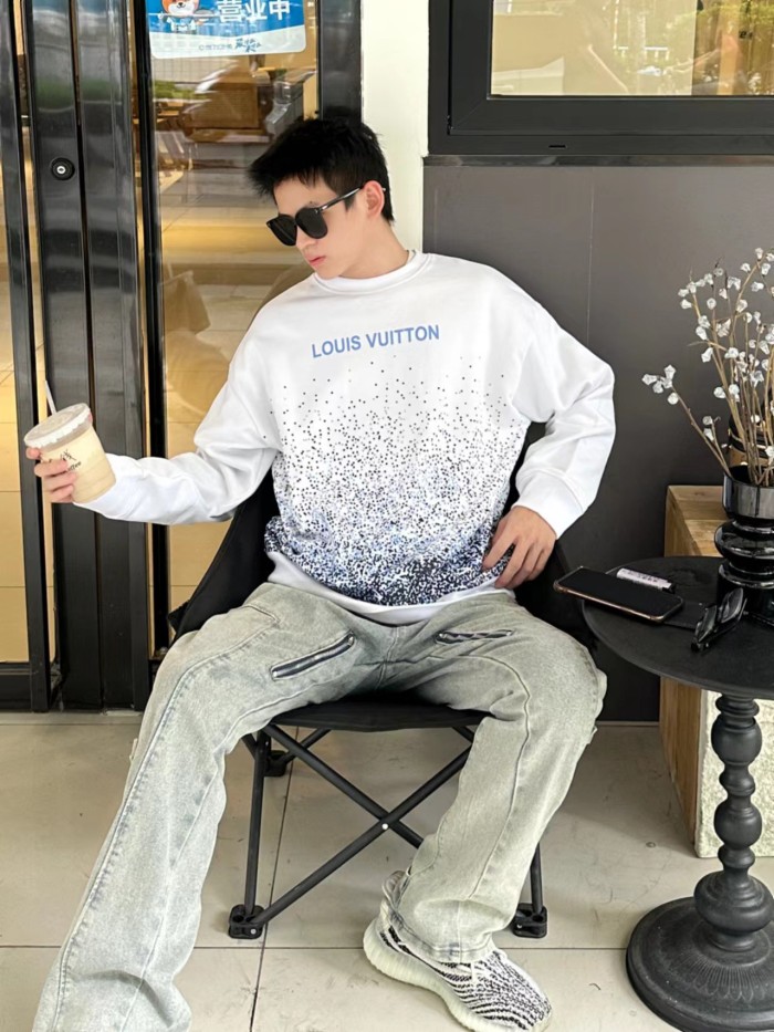 Clothes Louis Vuitton 1107