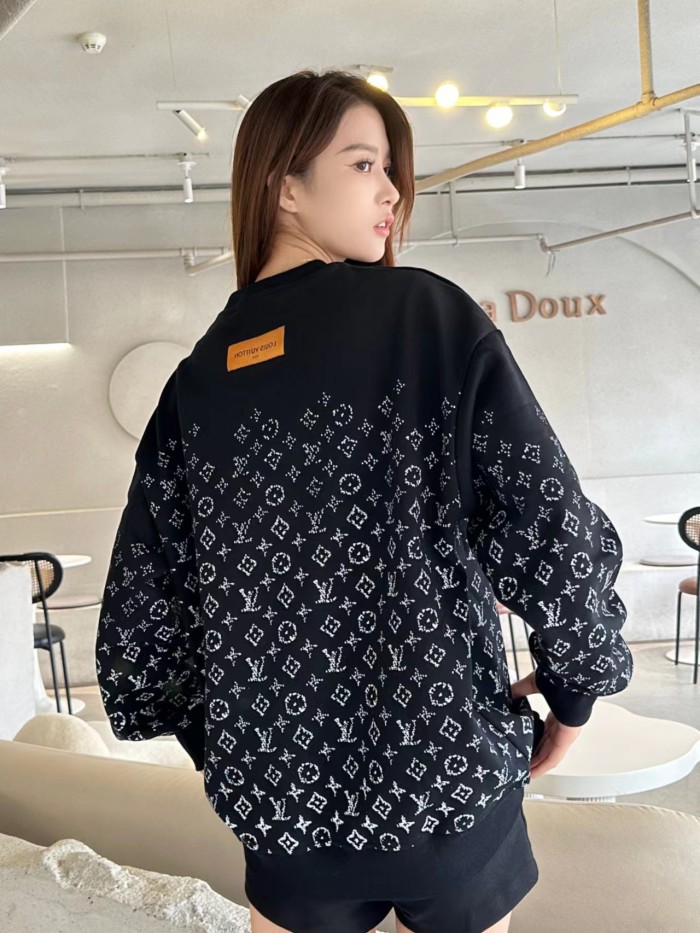 Clothes Louis Vuitton 1108