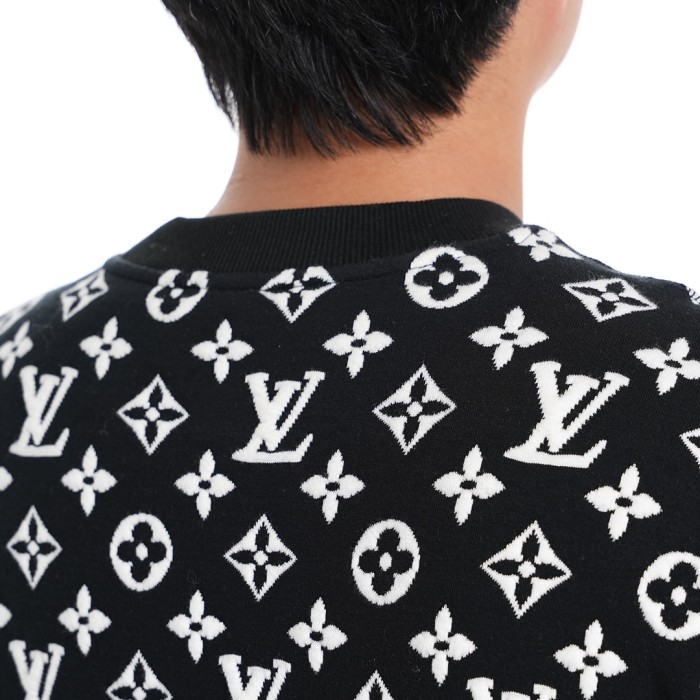 Clothes Louis Vuitton 1114