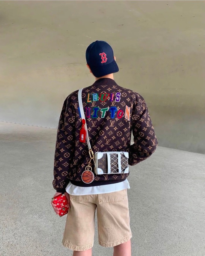 Clothes Louis Vuitton 1112