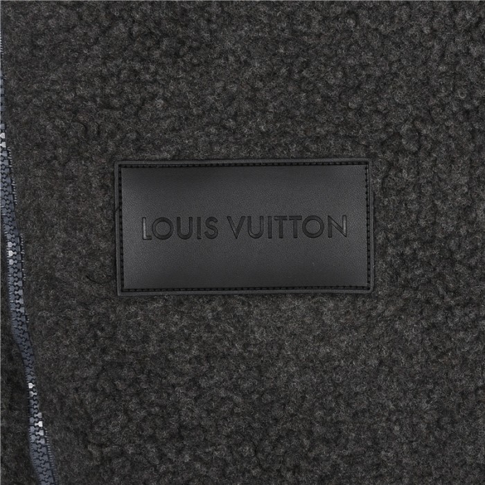 Clothes Louis Vuitton 1123