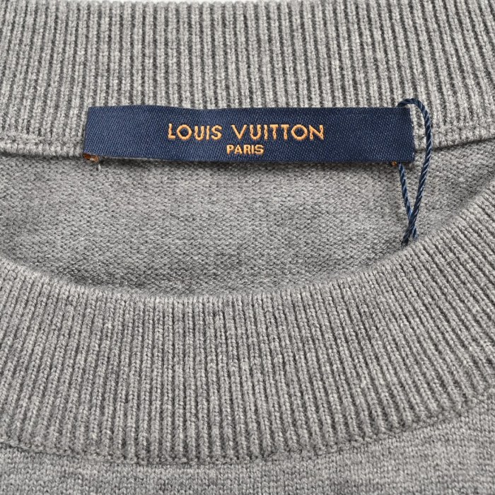 Clothes Louis Vuitton 1121