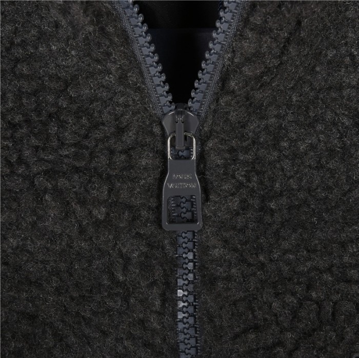 Clothes Louis Vuitton 1123