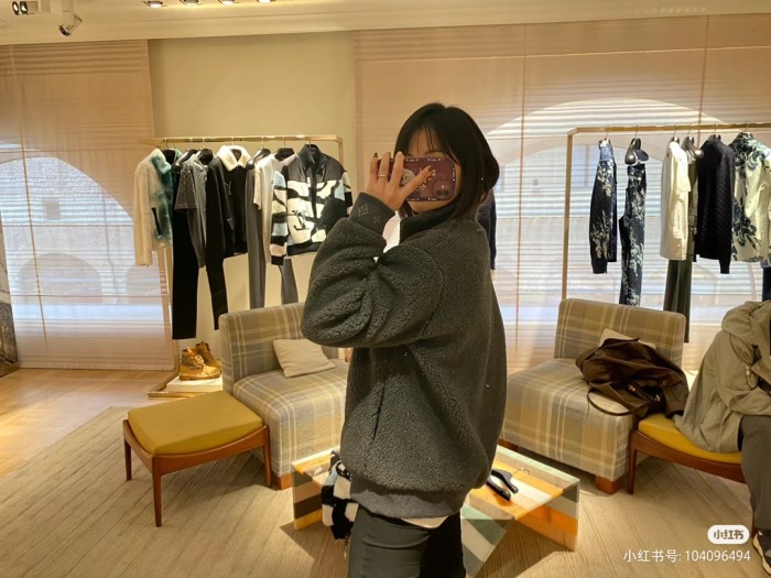 Clothes Louis Vuitton 1123