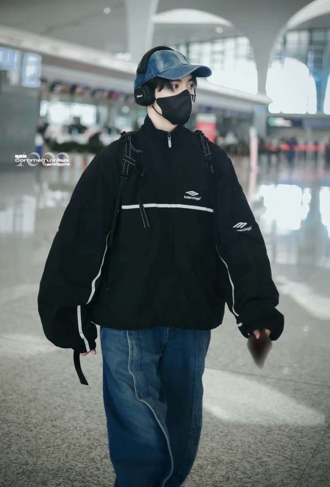 Clothes Balenciaga 823