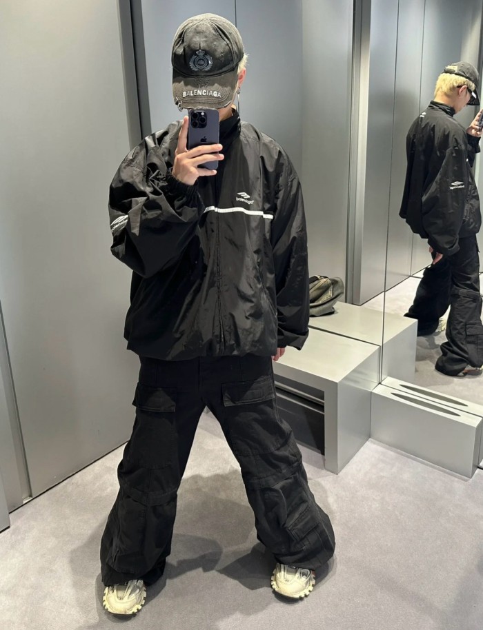 Clothes Balenciaga 823