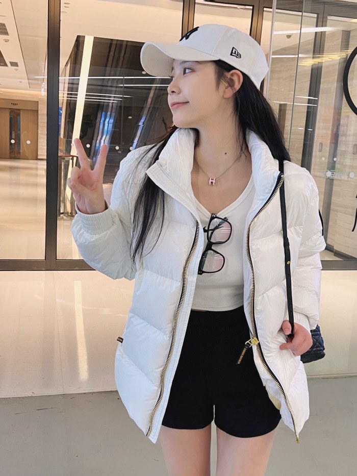 Clothes Moose Knuckles 9