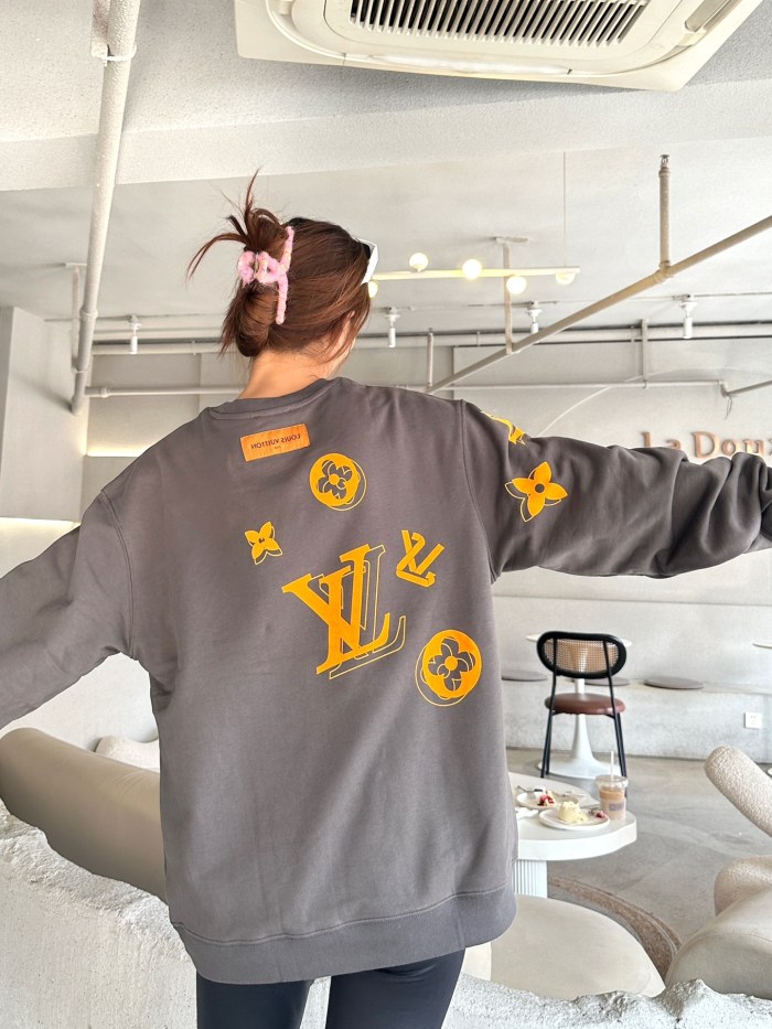 Clothes Louis Vuitton 1137