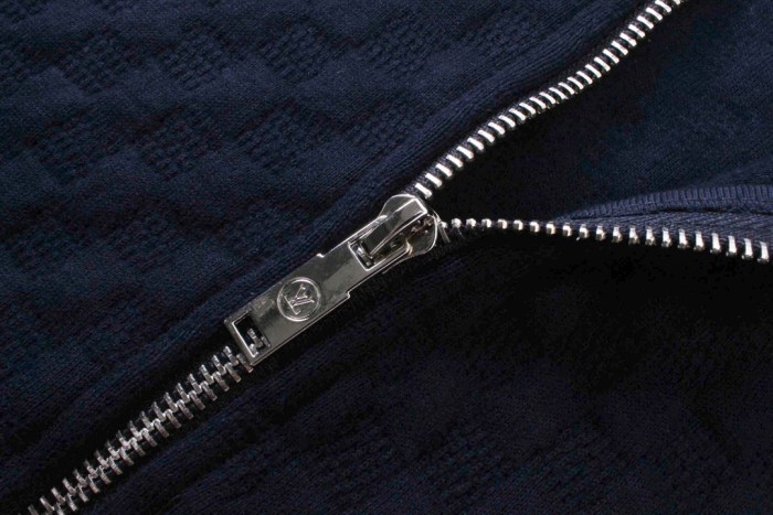 Clothes Louis Vuitton 1157