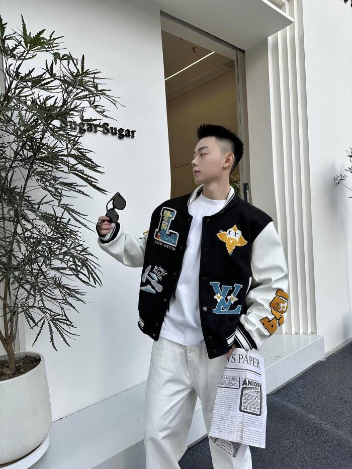 Clothes Louis Vuitton 1147