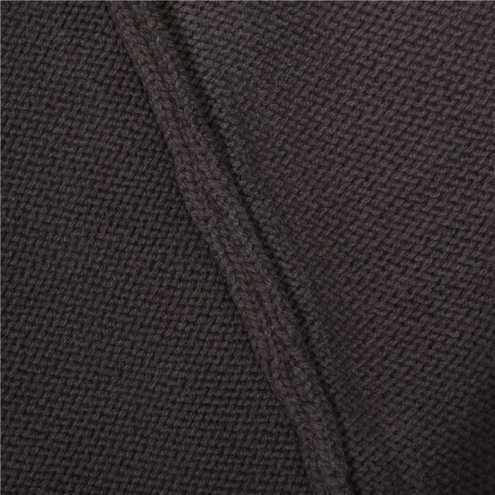 Clothes UNDERMYCAR 2