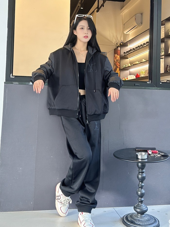 Clothes Louis Vuitton 1160