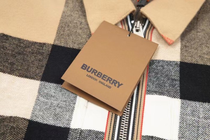 Clothes Burberry 696