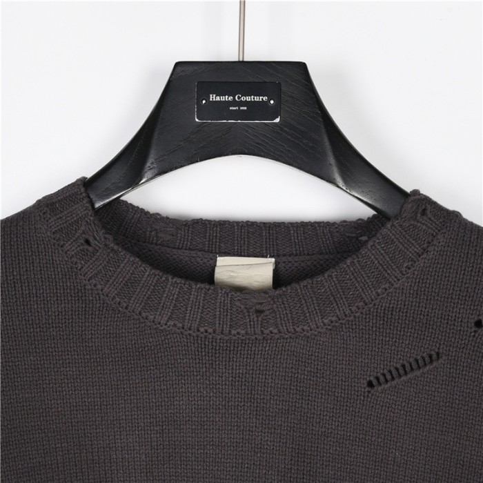 Clothes UNDERMYCAR 2