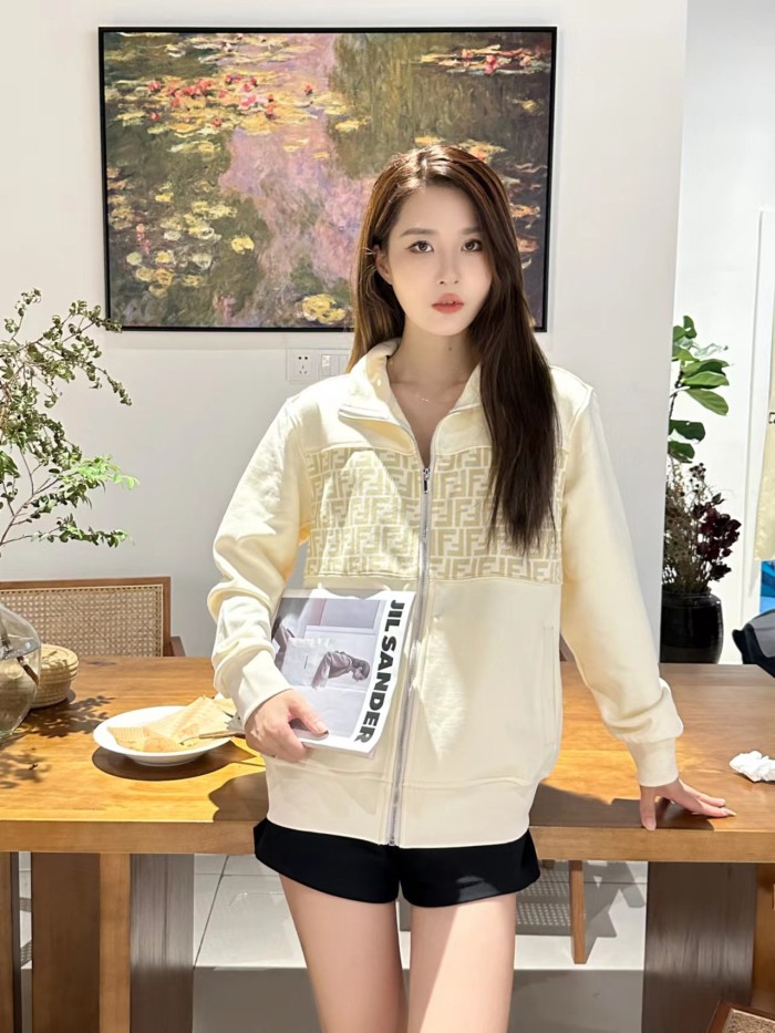Clothes Fendi 270