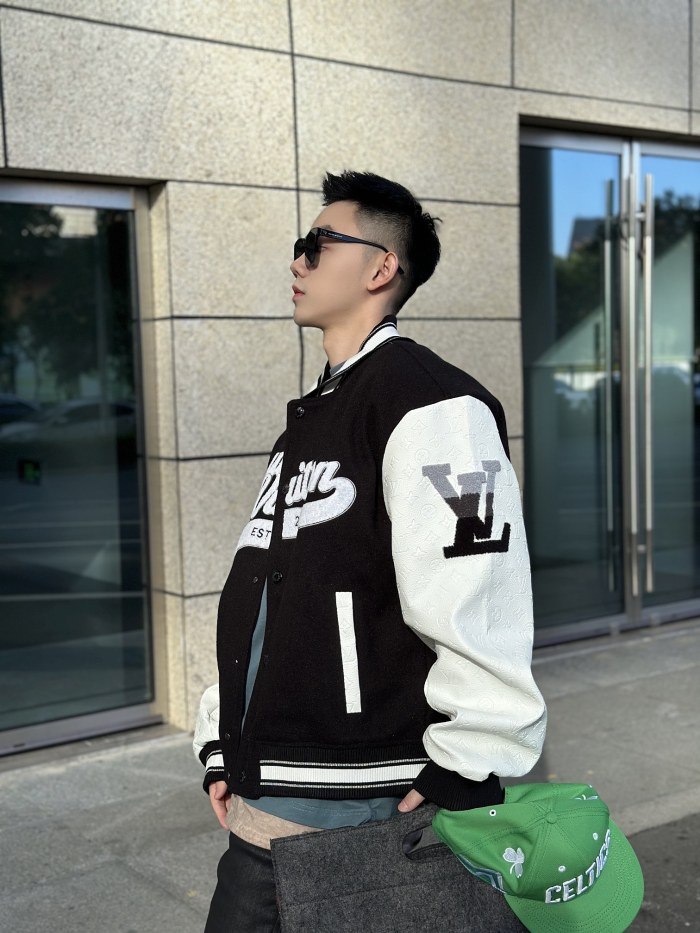 Clothes Louis Vuitton 1164