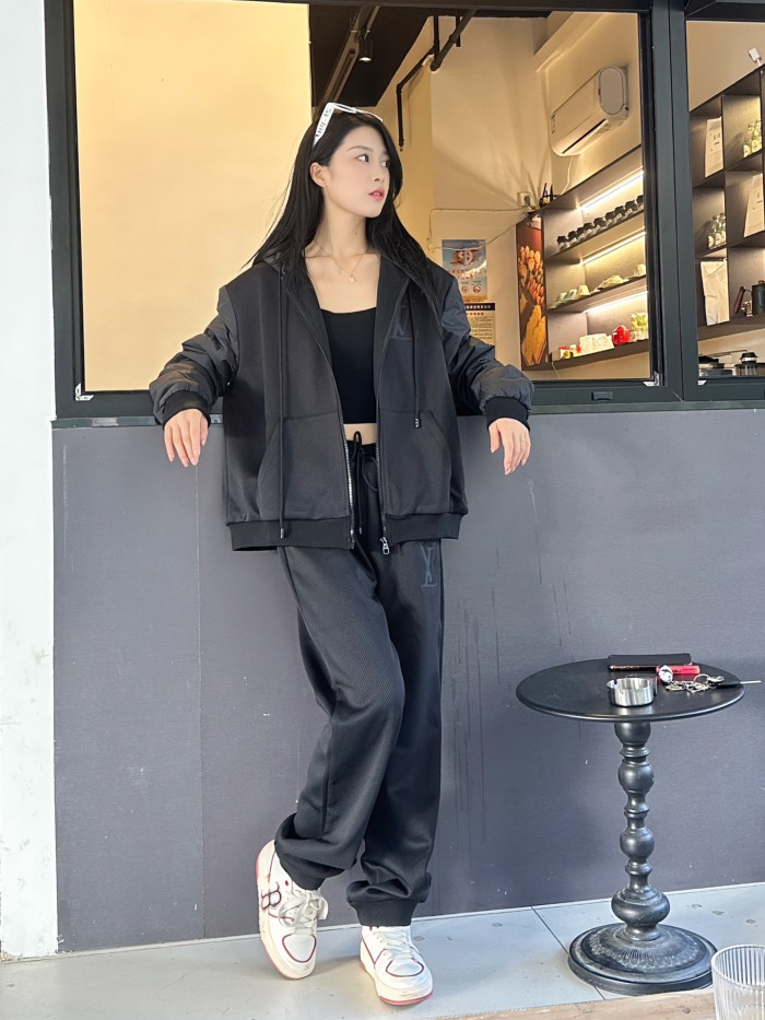 Clothes Louis Vuitton 1160