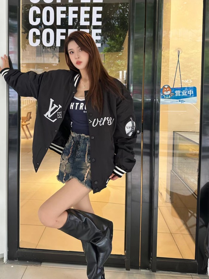 Clothes Louis Vuitton 1166