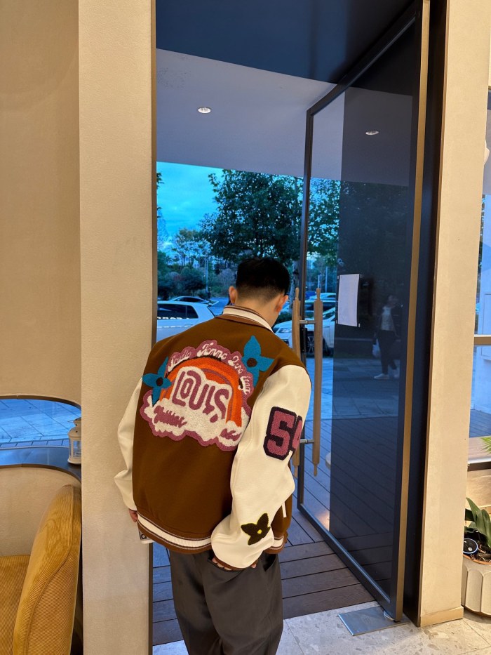 Clothes Louis Vuitton 1174