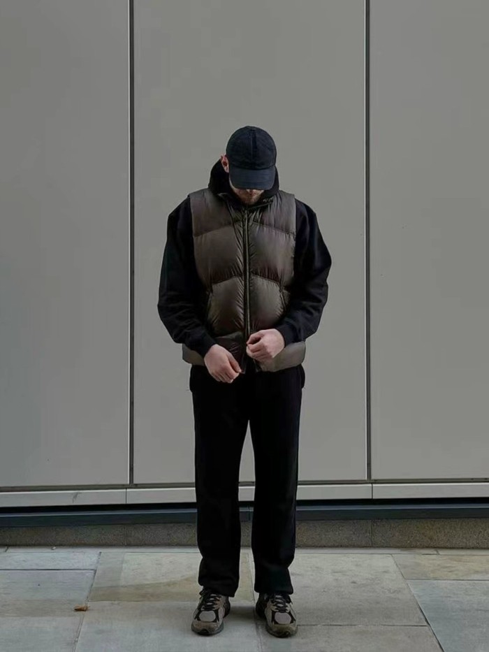 Clothes Represent 42