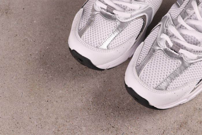 New Balance 530 White Silver Metallic