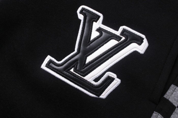 Clothes Louis Vuitton 1177