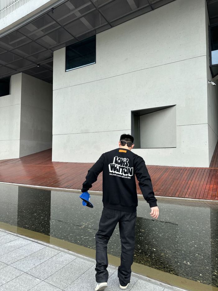 Clothes Louis Vuitton 1182