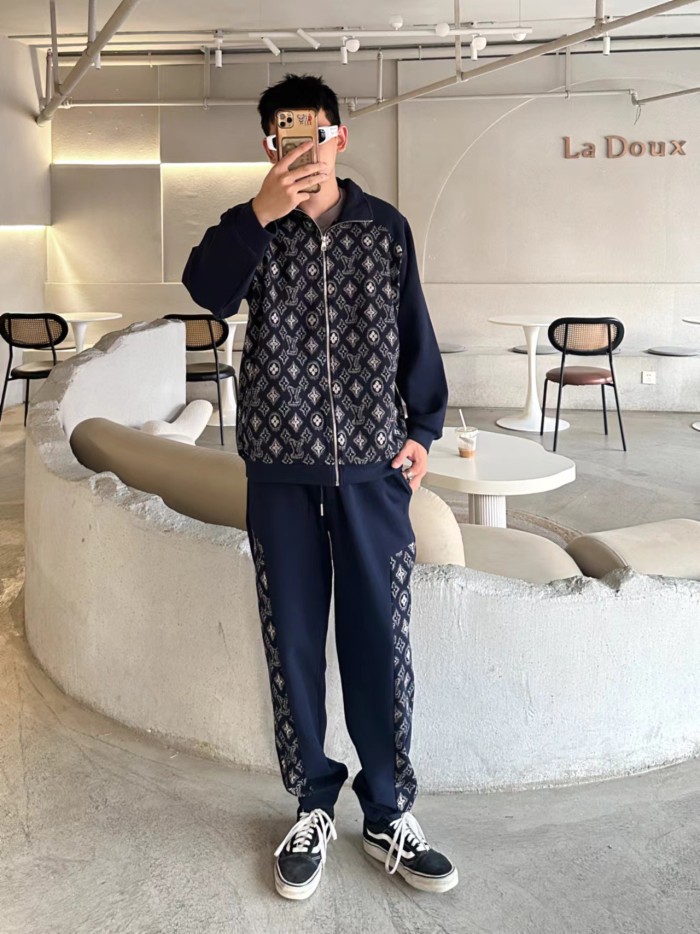 Clothes Louis Vuitton 1186