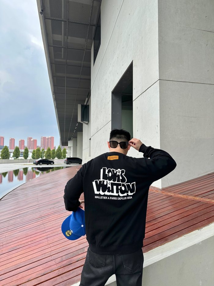 Clothes Louis Vuitton 1182