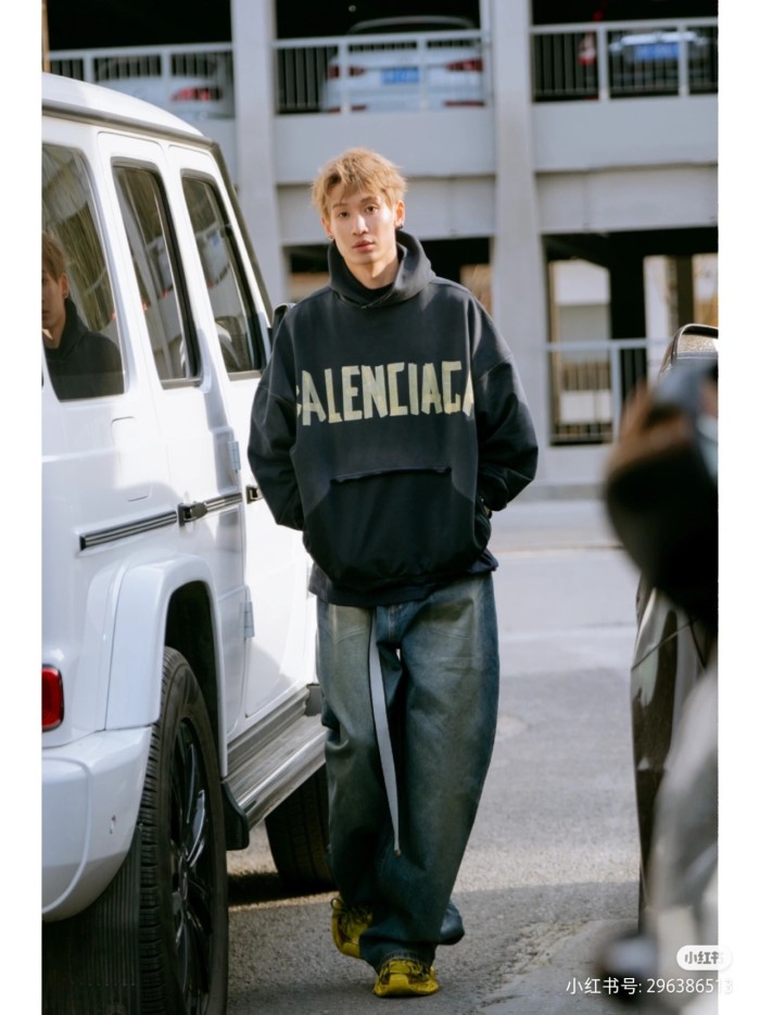 Clothes Balenciaga 867