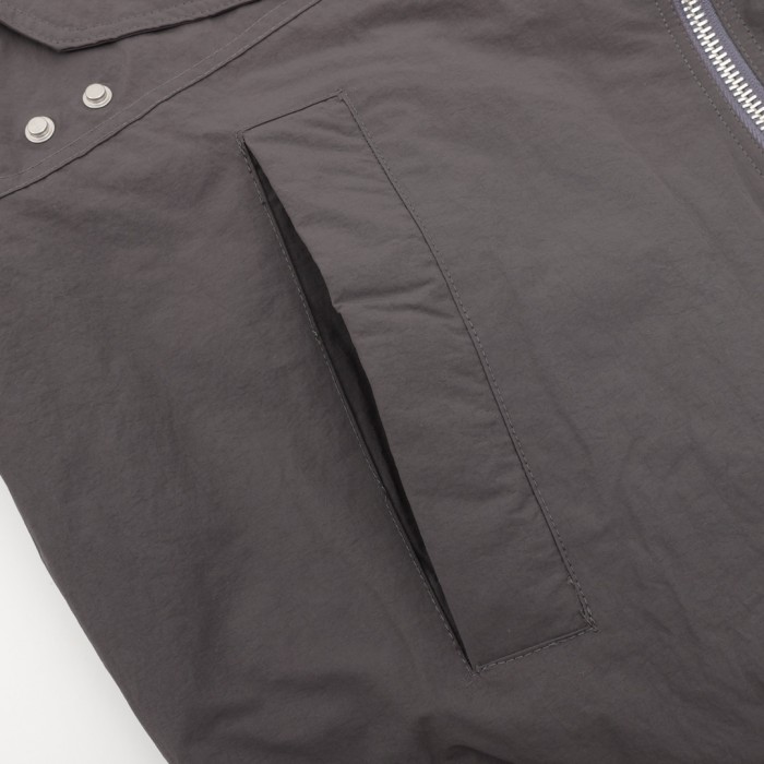 Clothes UNDERMYCAR 4