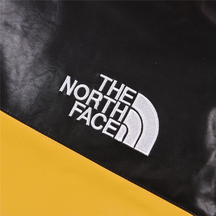Clothes SUPREME X TNF 3