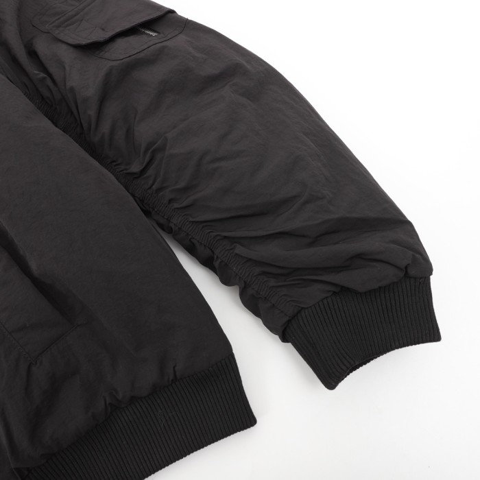 Clothes UNDERMYCAR 3