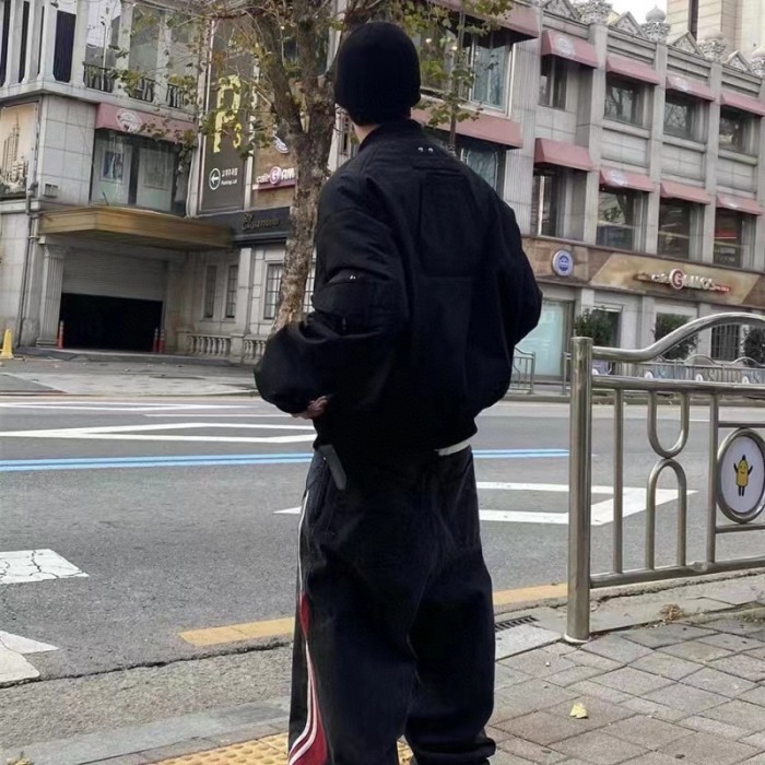 Clothes UNDERMYCAR 3