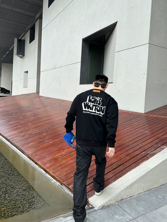 Clothes Louis Vuitton 1182
