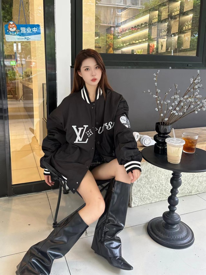 Clothes Louis Vuitton 1194