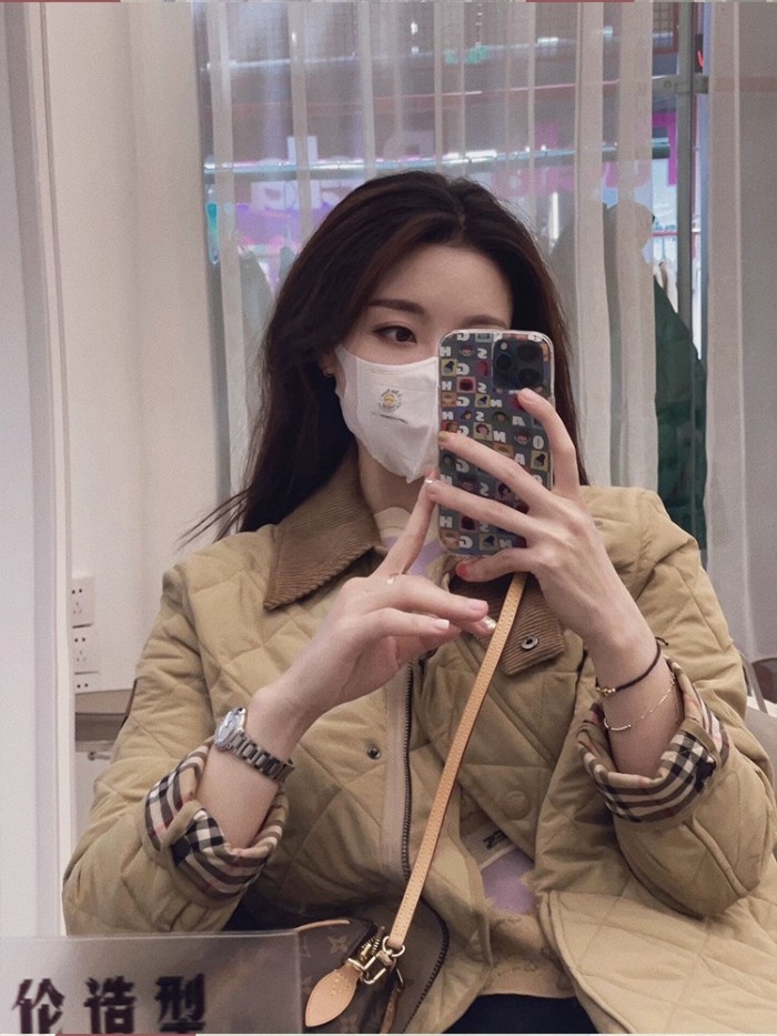 Clothes Burberry 729