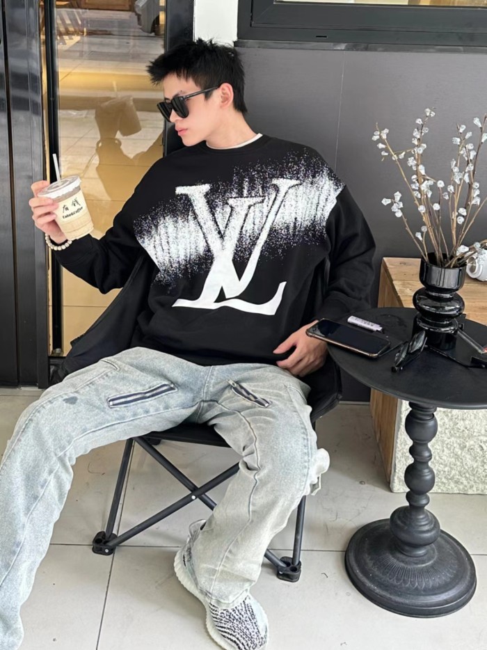 Clothes Louis Vuitton 1196