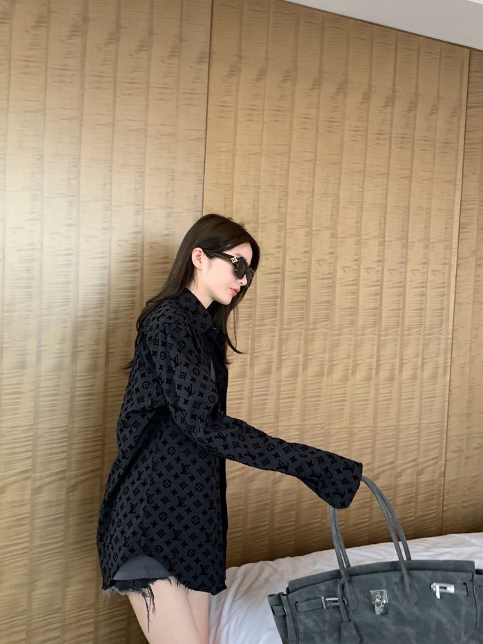 Clothes Louis Vuitton 1198