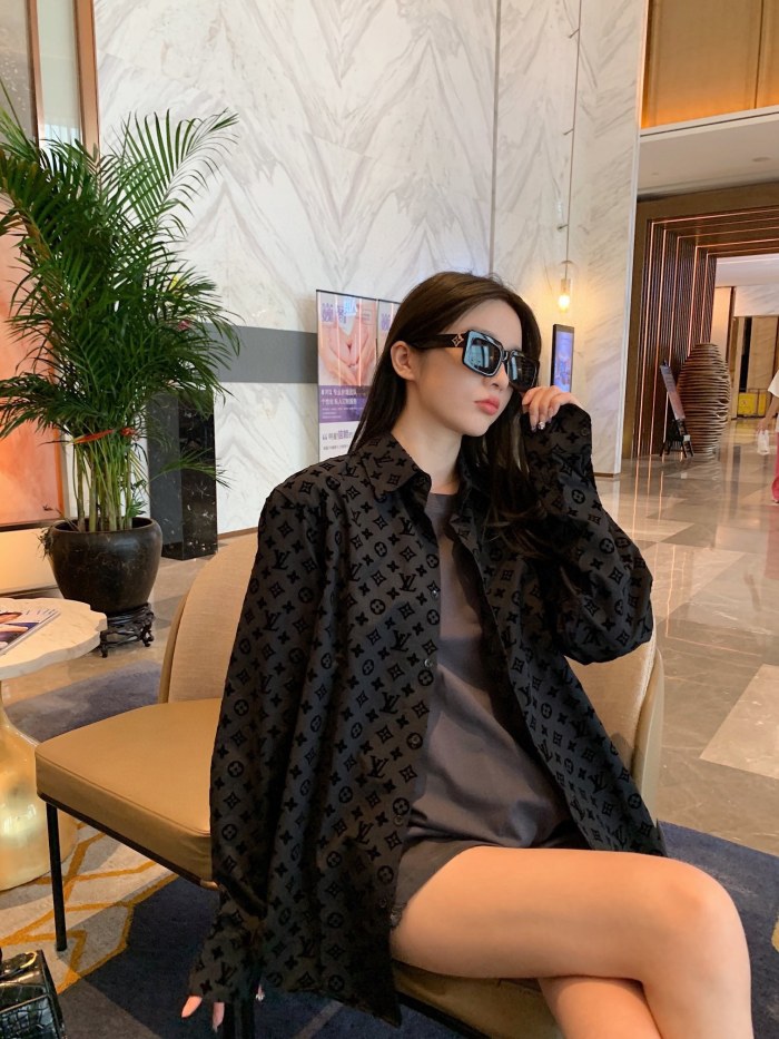 Clothes Louis Vuitton 1198