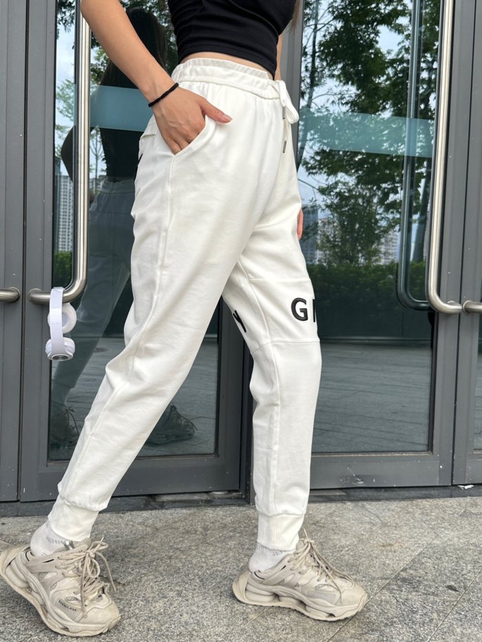 Clothes Givenchy 305