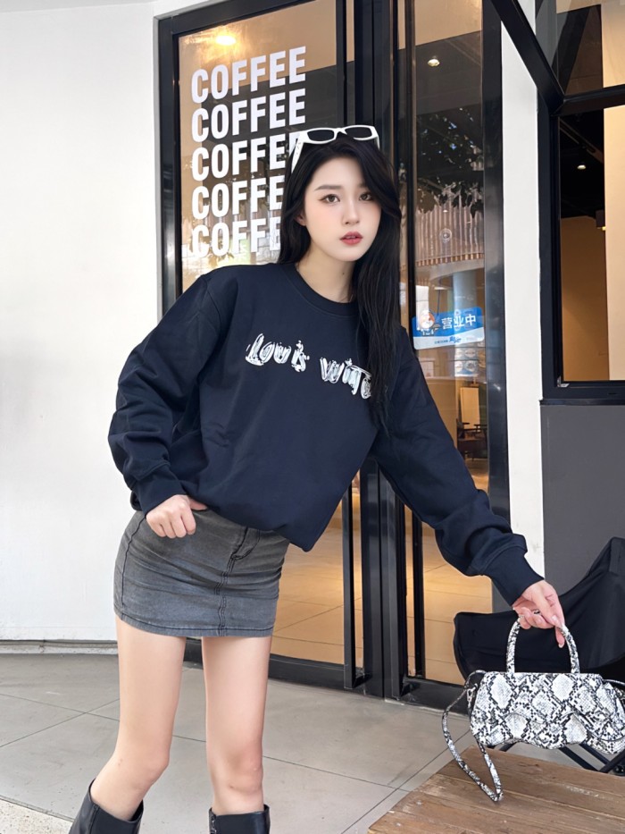 Clothes Louis Vuitton 1210