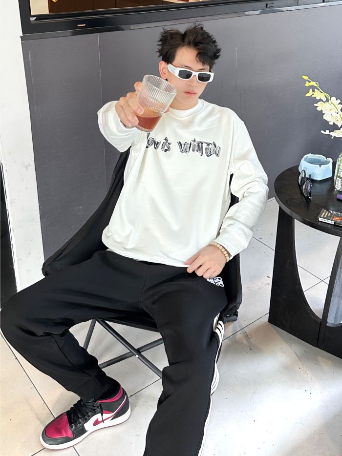 Clothes Louis Vuitton 1211