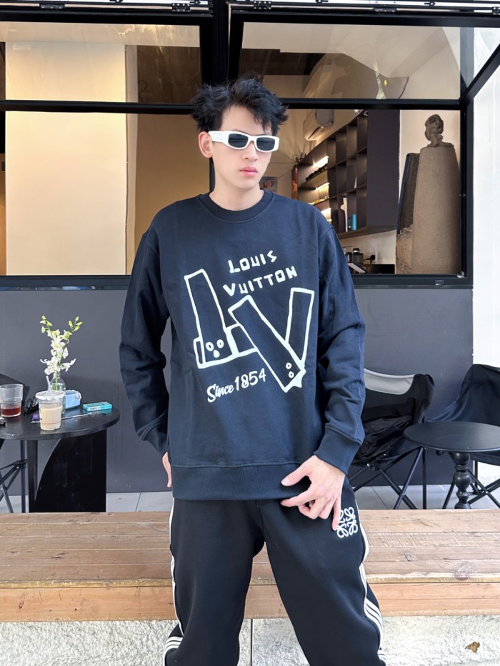 Clothes Louis Vuitton 1208